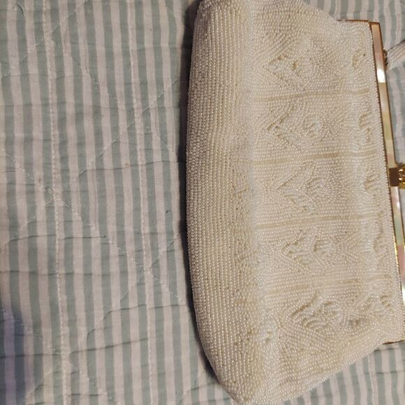 Vintage beaded Mother of Pearl evening purse - Picture 8 of 8